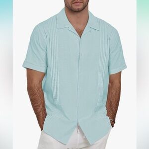 Light blue linen pleated Cuban collar, short sleeve shirt, size medium NWOT